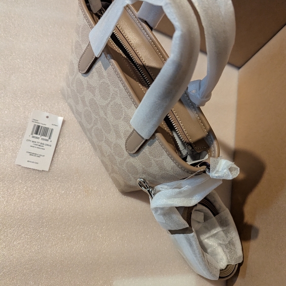 Coach Mini Tote Bag In Signature Canvas - Picture 6 of 9